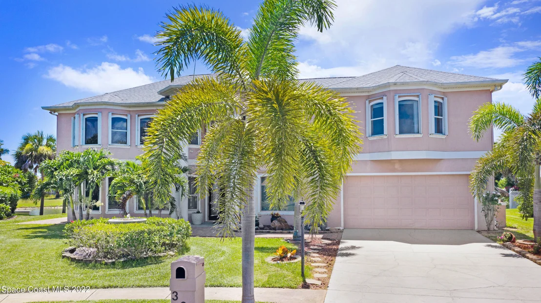 Photo of 334 Island Drive