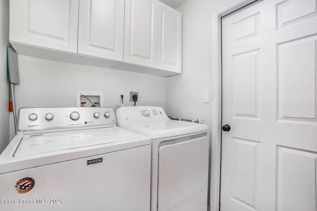 Photo of 1430 Eldron Boulevard SE