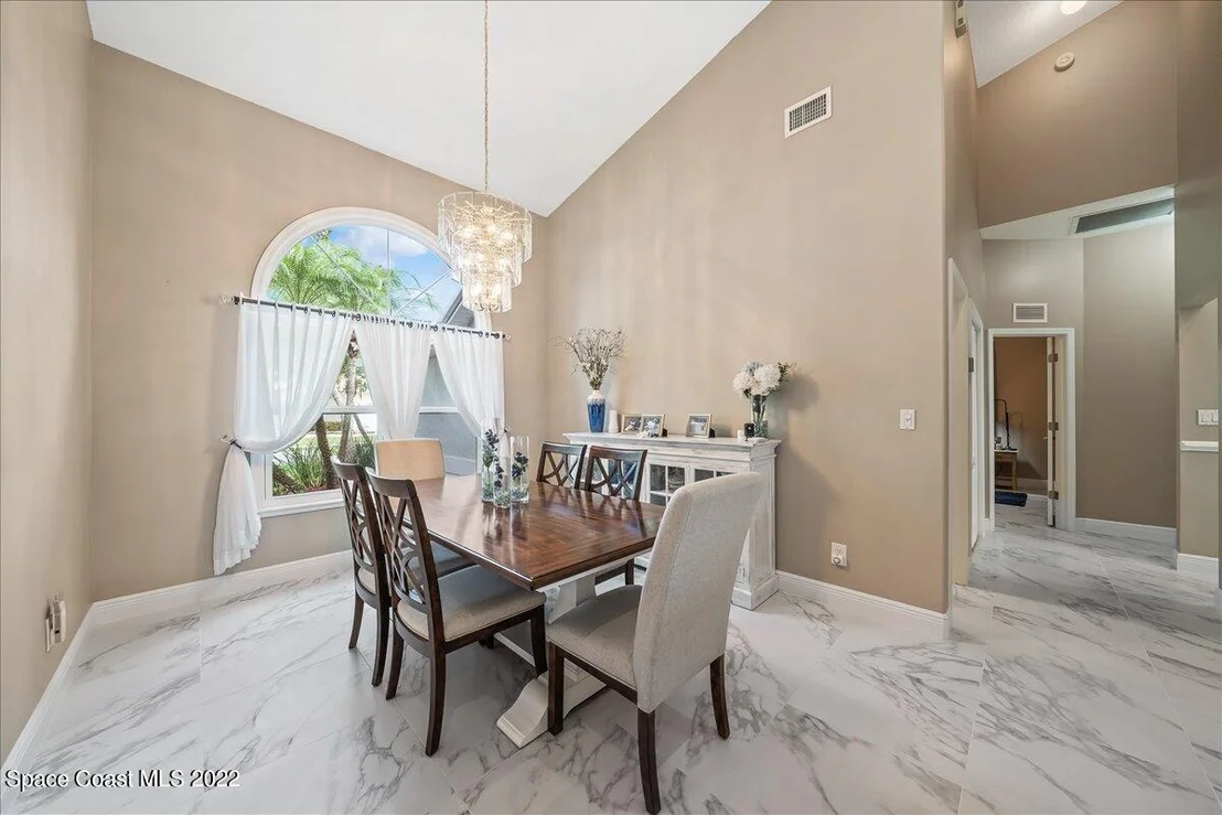 Photo of 1001 Fieldstone Drive