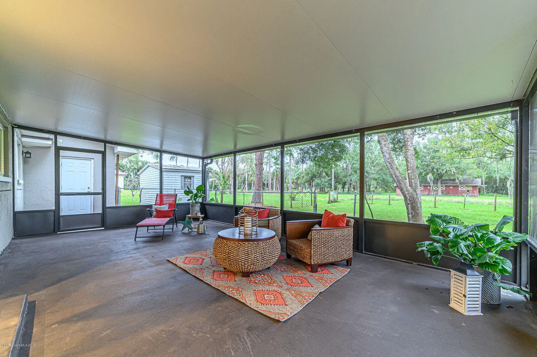 Photo of 3905 Lake Washington Road