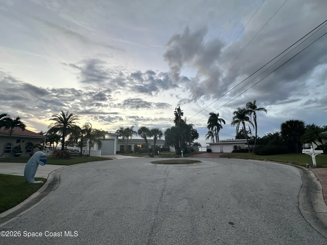 Photo of 464 Angelo Lane