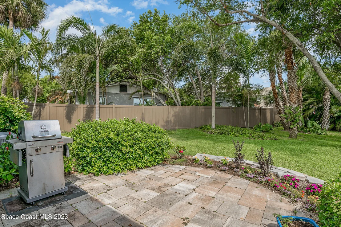 Photo of 413 N Indian River Drive