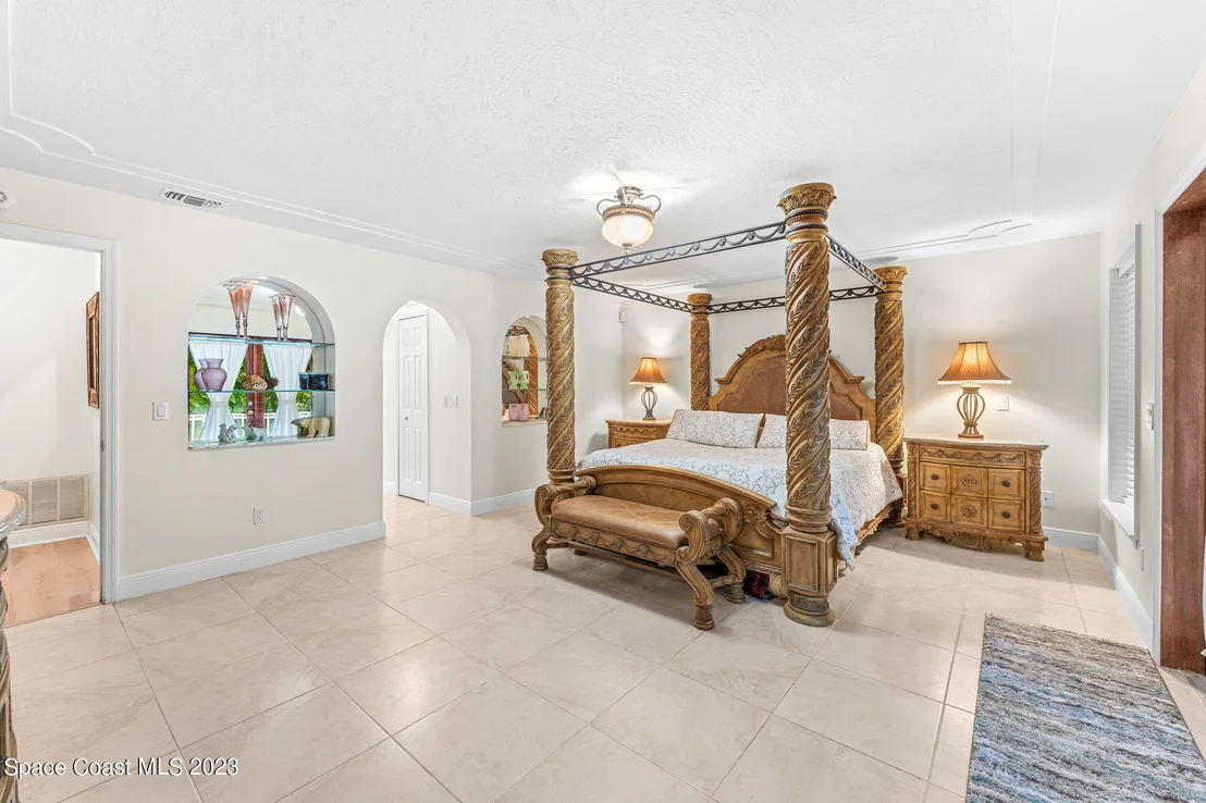 Photo of 2499 Hideaway Lane