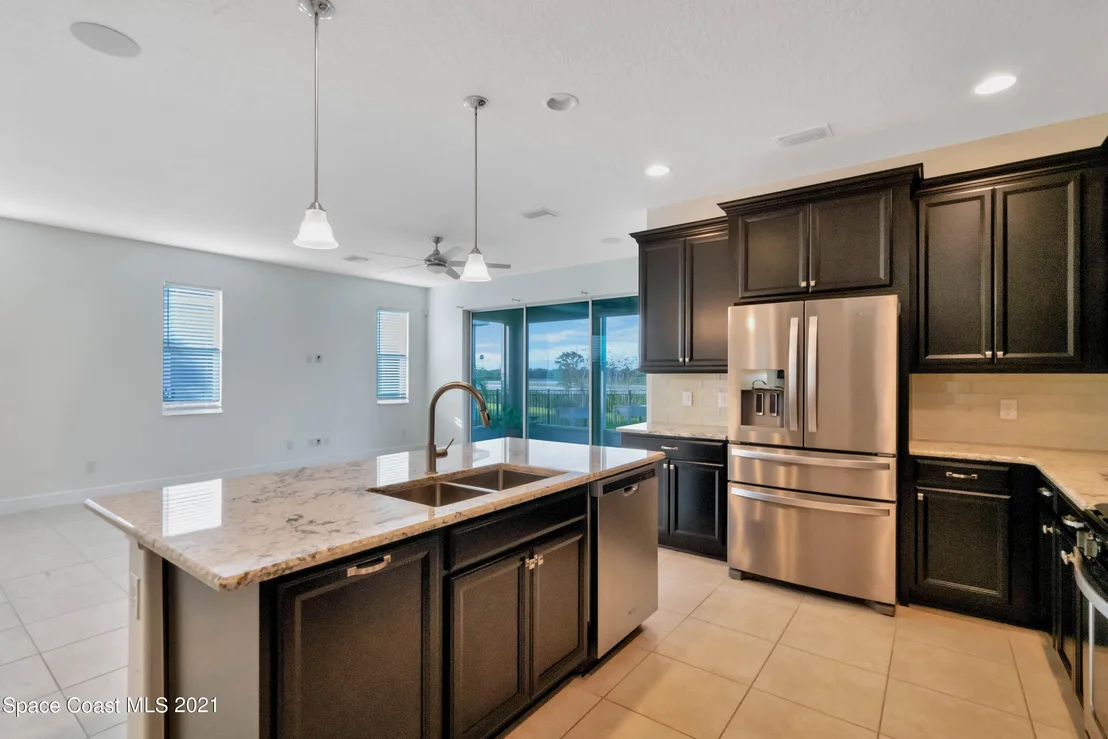 Photo of 7357 Bluemink Lane