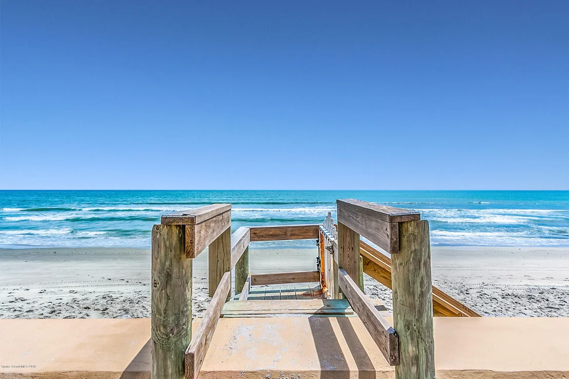 Photo of Unit 310 at 205 Highway A1a