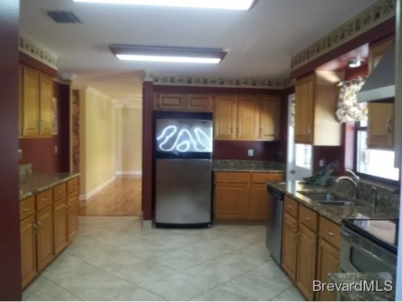 Photo of 1050 Eber