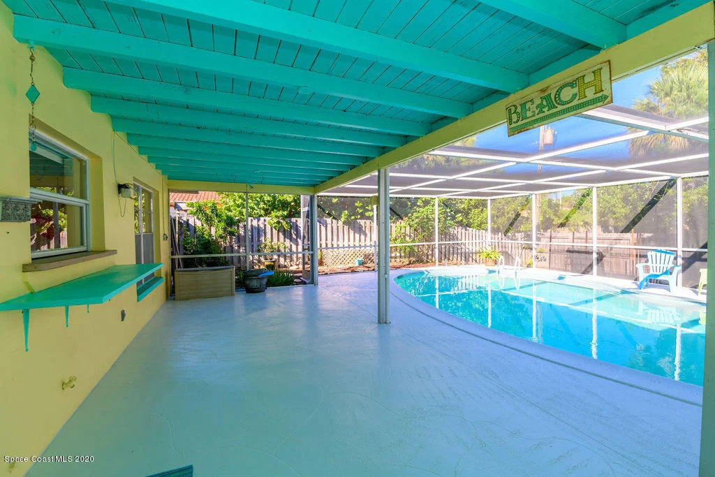 Photo of 250 Sand Pine Road