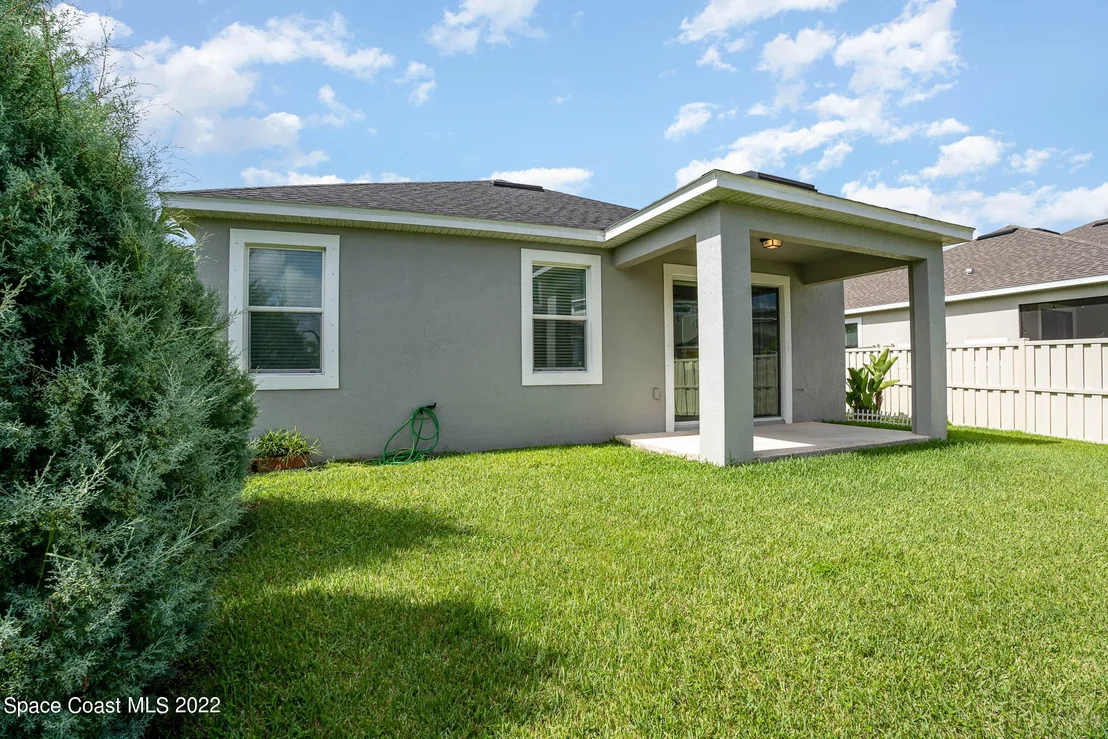 Photo of 2881 Casterton Drive