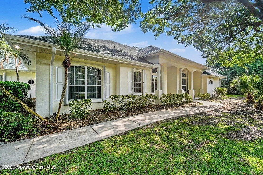 Photo of 4389 Ligustrum Drive