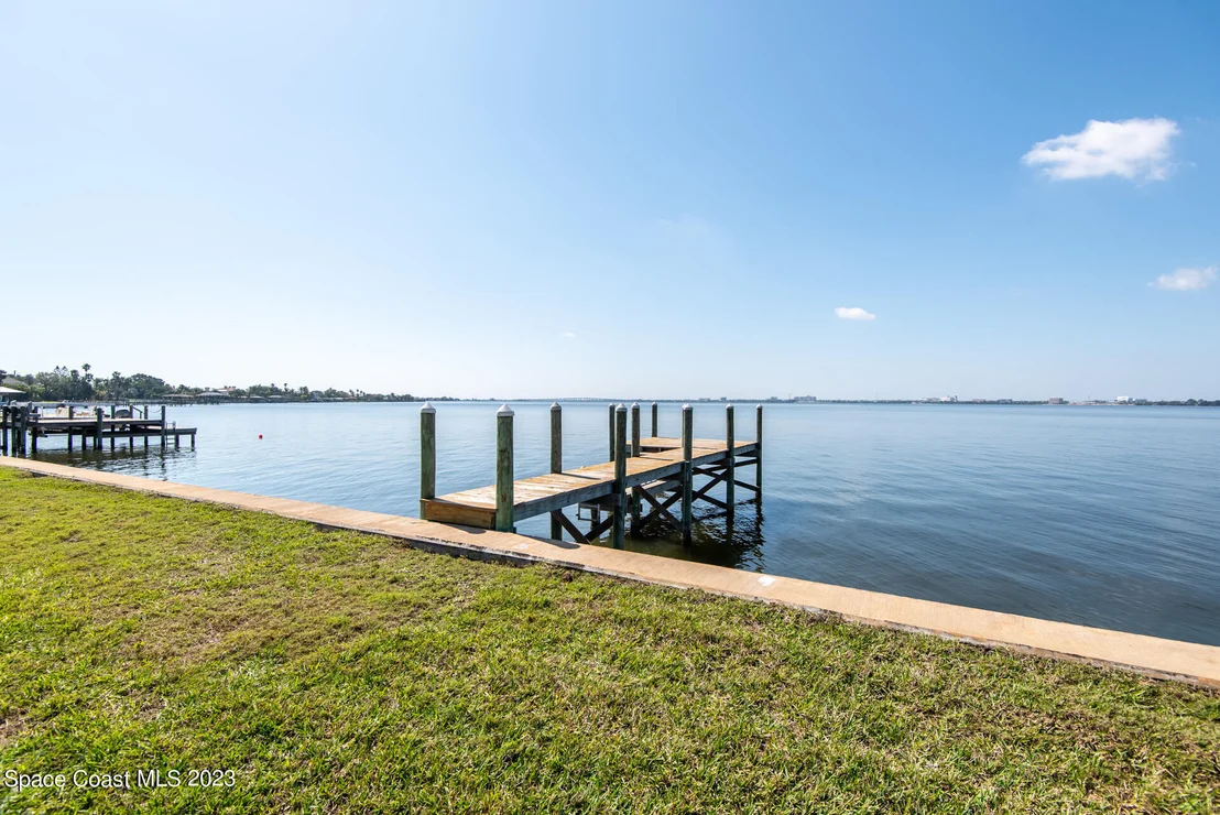 Photo of 775 Malibu Lane