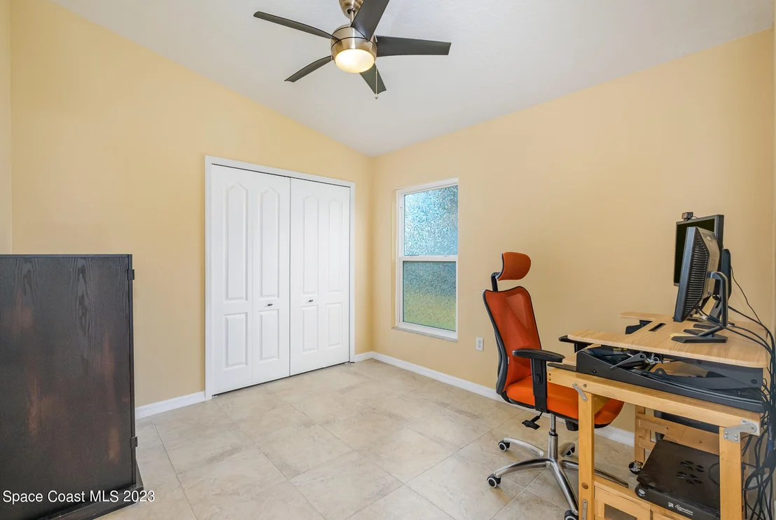 Photo of 918 Pine Creek Circle NE