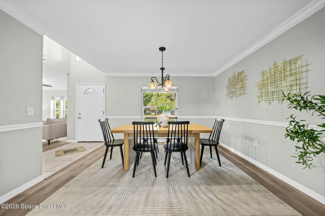 Photo of 4875 Winchester Drive