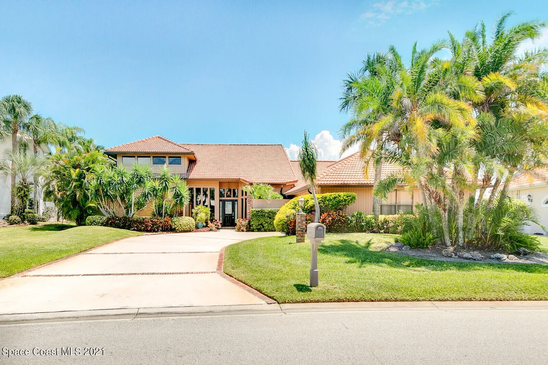 Photo of 890 Kerry Downs Circle