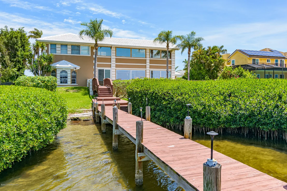 Photo of 454 Lanternback Island Drive