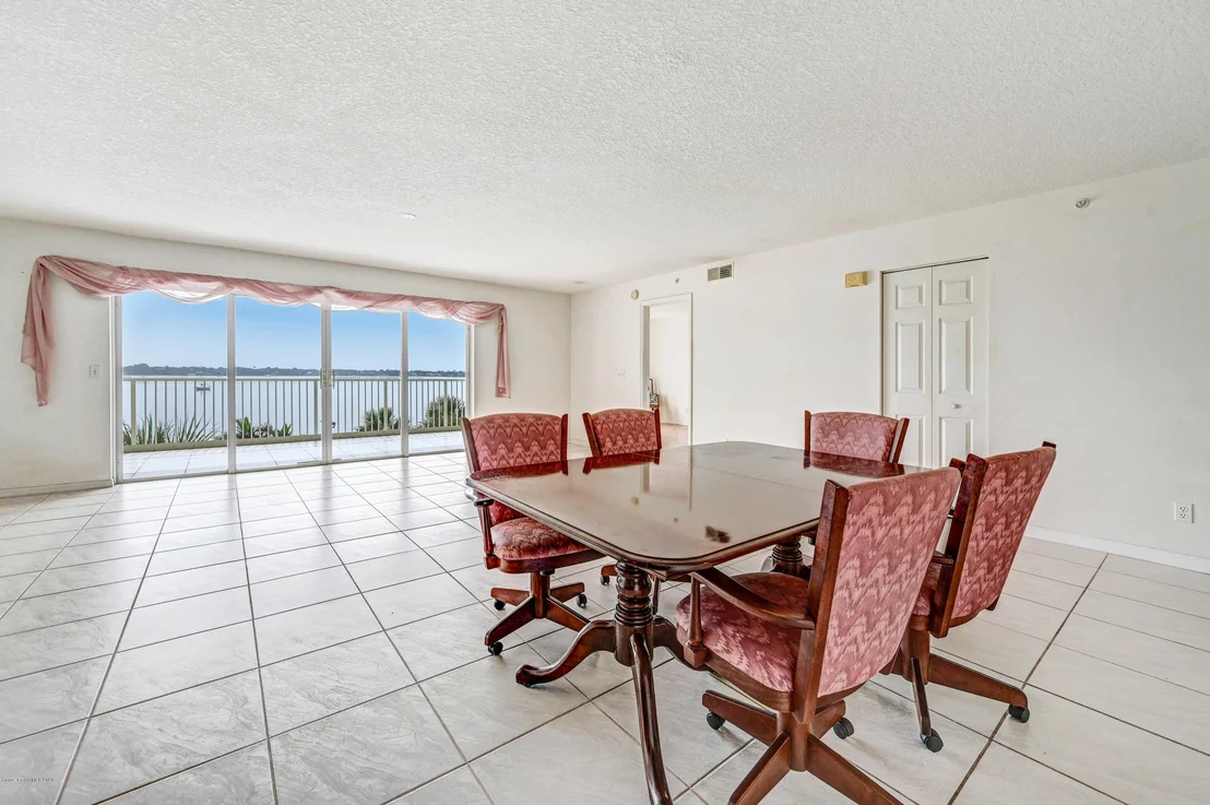 Photo of Unit 304 at 102 Riverside Drive