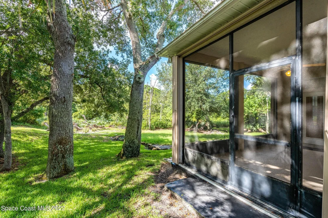 Photo of 901 Suntree Woods Drive