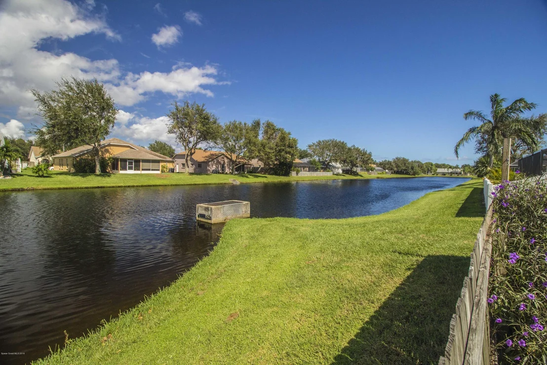 Photo of 1041 Pelican Lane