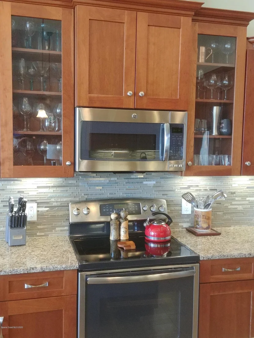 Photo of 3799 Riverside Drive