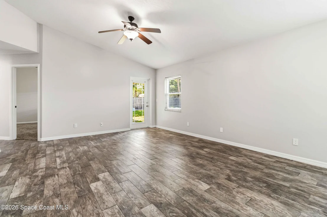 Photo of 1253 Goldenrod Circle NE