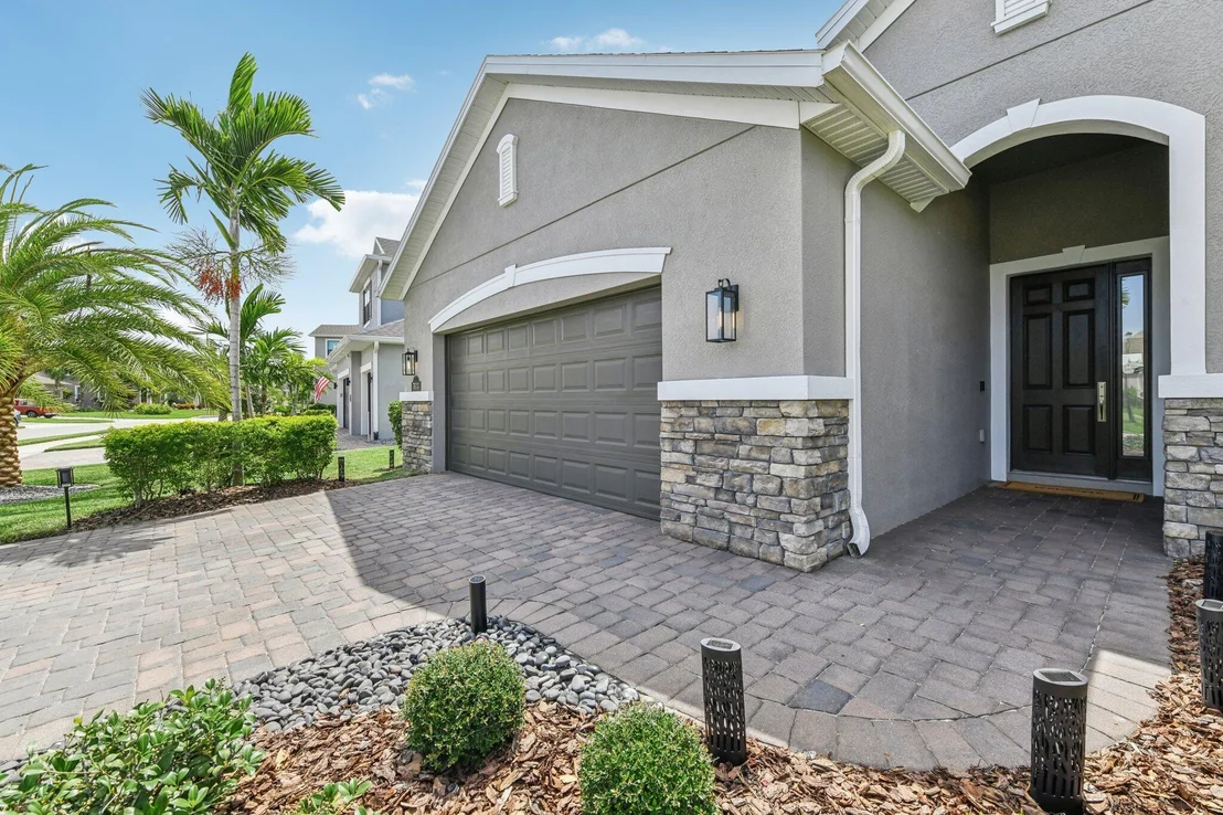 Photo of 7633 Poulicny Lane