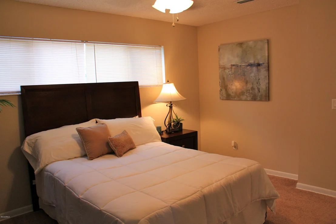 Photo of 1079 Madrid Road