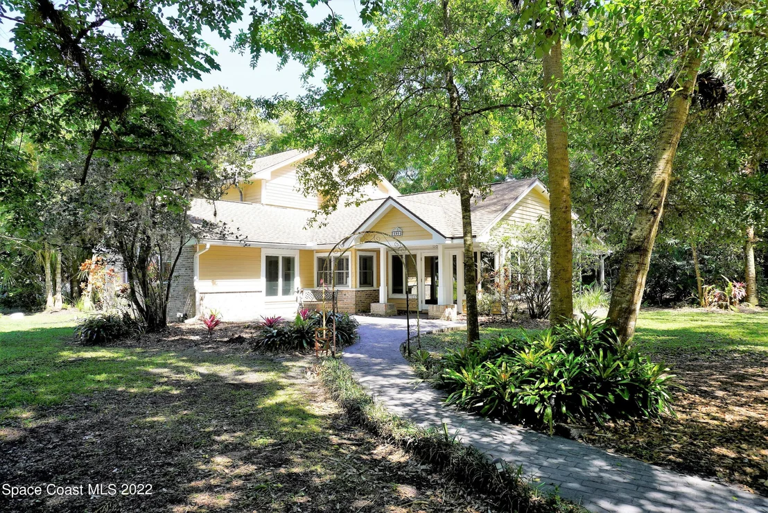 Photo of 686 Hammock Road