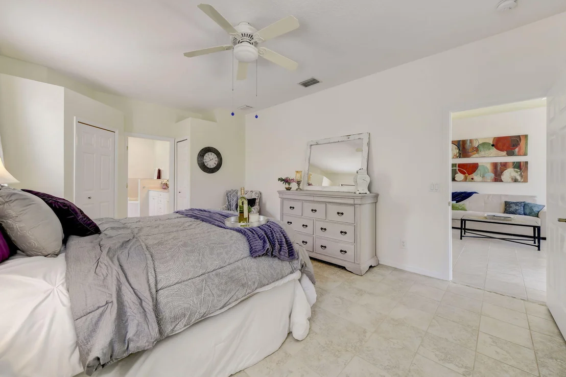 Photo of 4621 Portage Trail