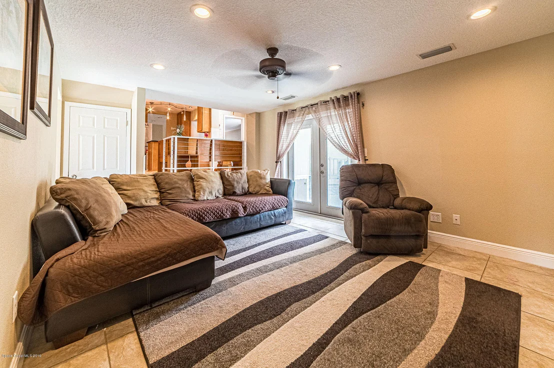 Photo of 601 Edgewood Drive