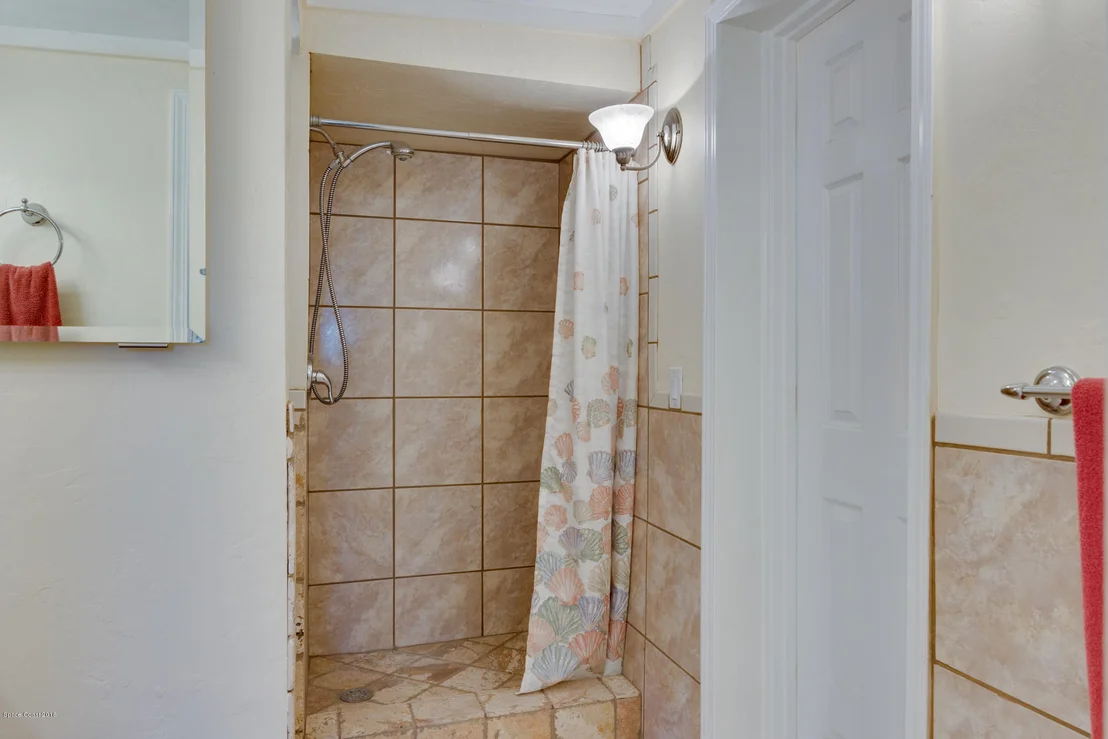 Photo of 769 Banyan Drive