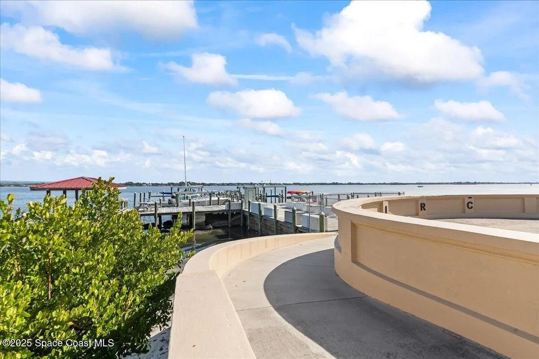 Photo of Unit 303 at 1049 Rockledge Drive