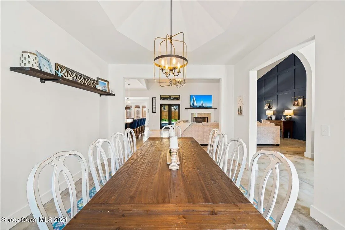 Photo of 629 Hummingbird Drive