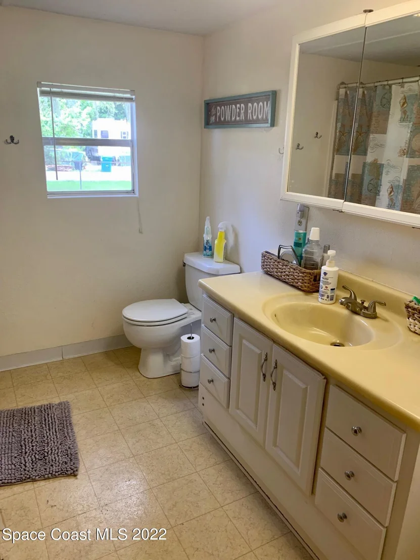 Photo of 3420 Turnbull Road