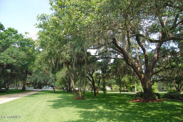 Photo of 330 Campbell Drive