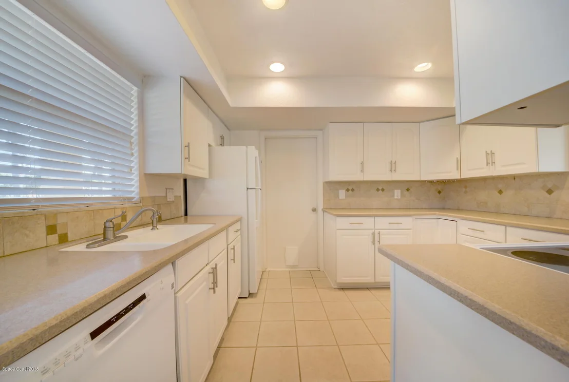 Photo of 433 Cardinal Drive
