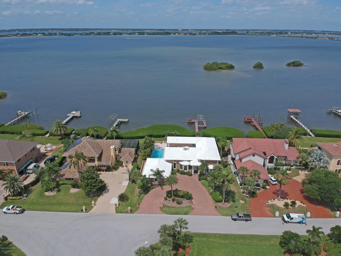 Photo of 454 Lanternback Island Drive