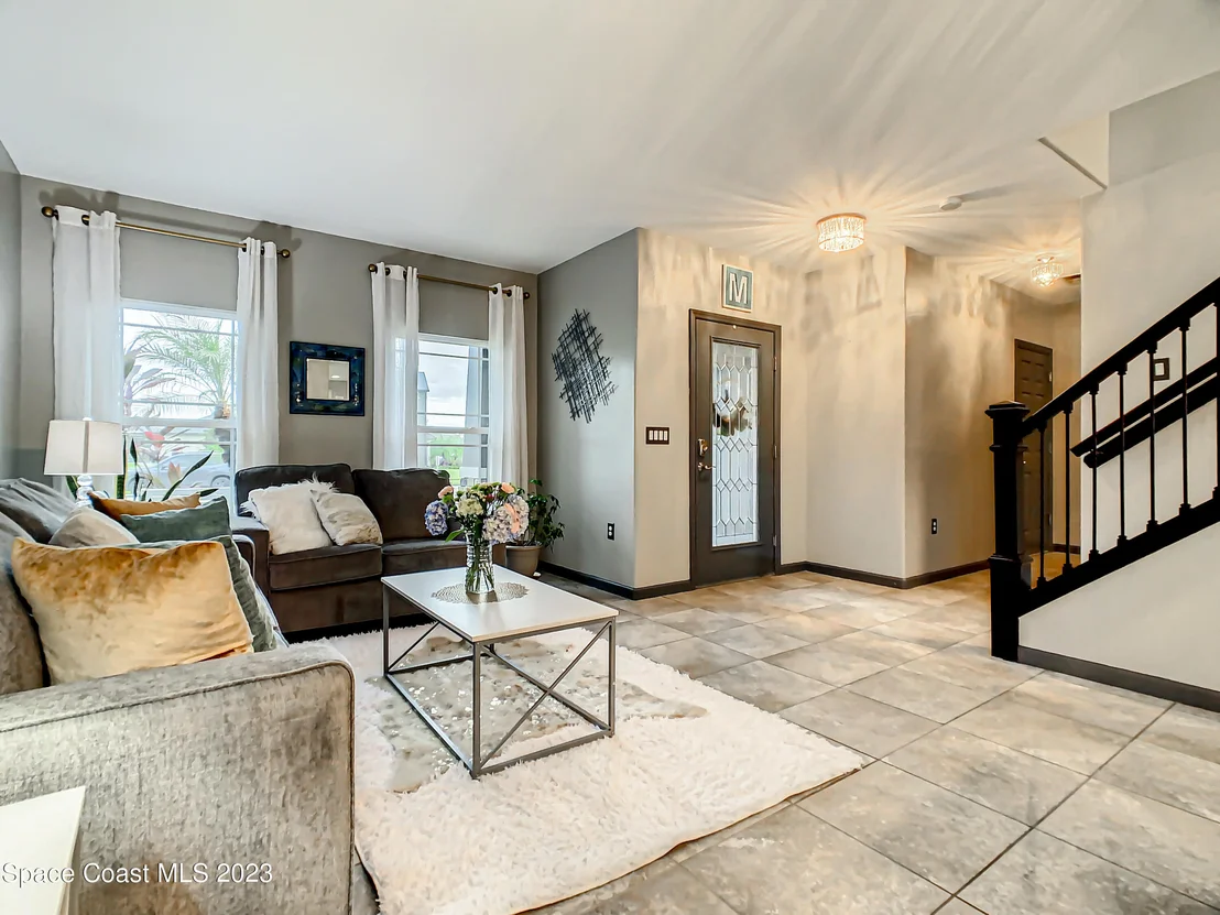 Photo of 690 Fiddleleaf Circle