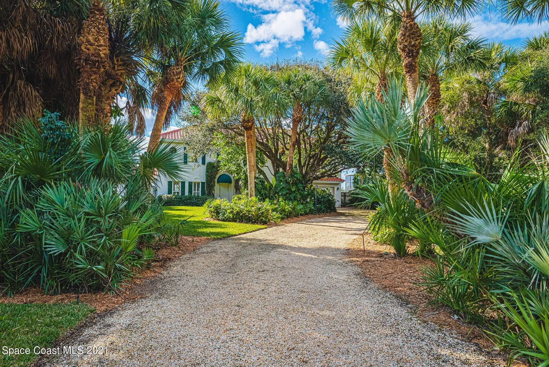 Photo of 176 Bayshore Drive