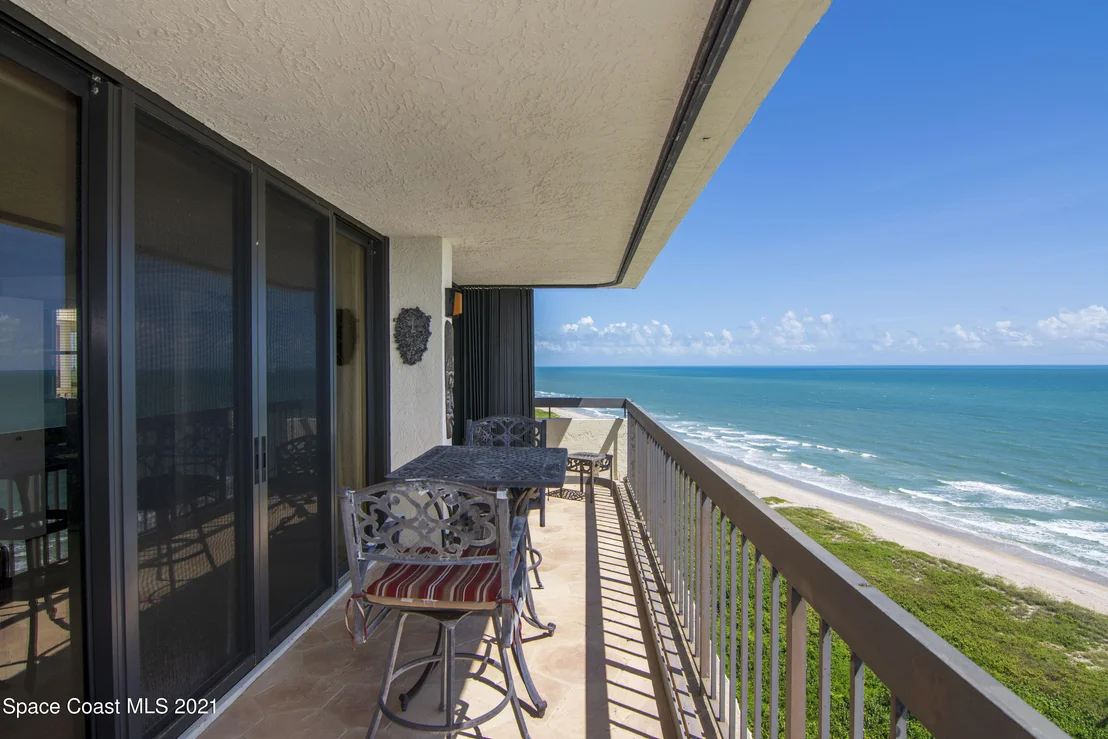 Photo of Unit PHA2 at 3100 N Highway A1a