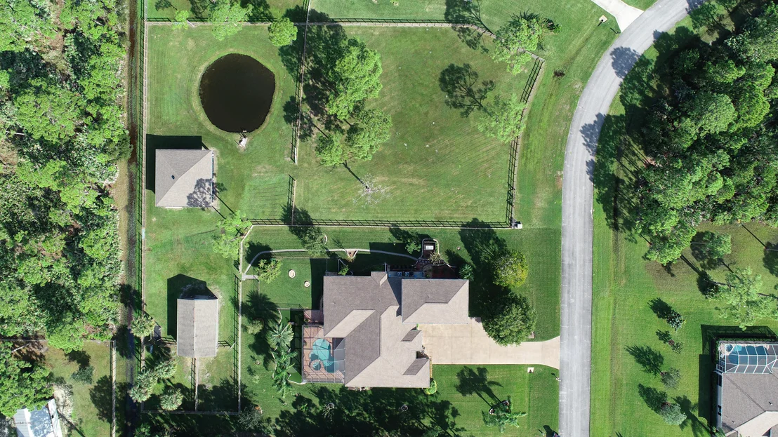 Photo of 6940 Hacienda Drive