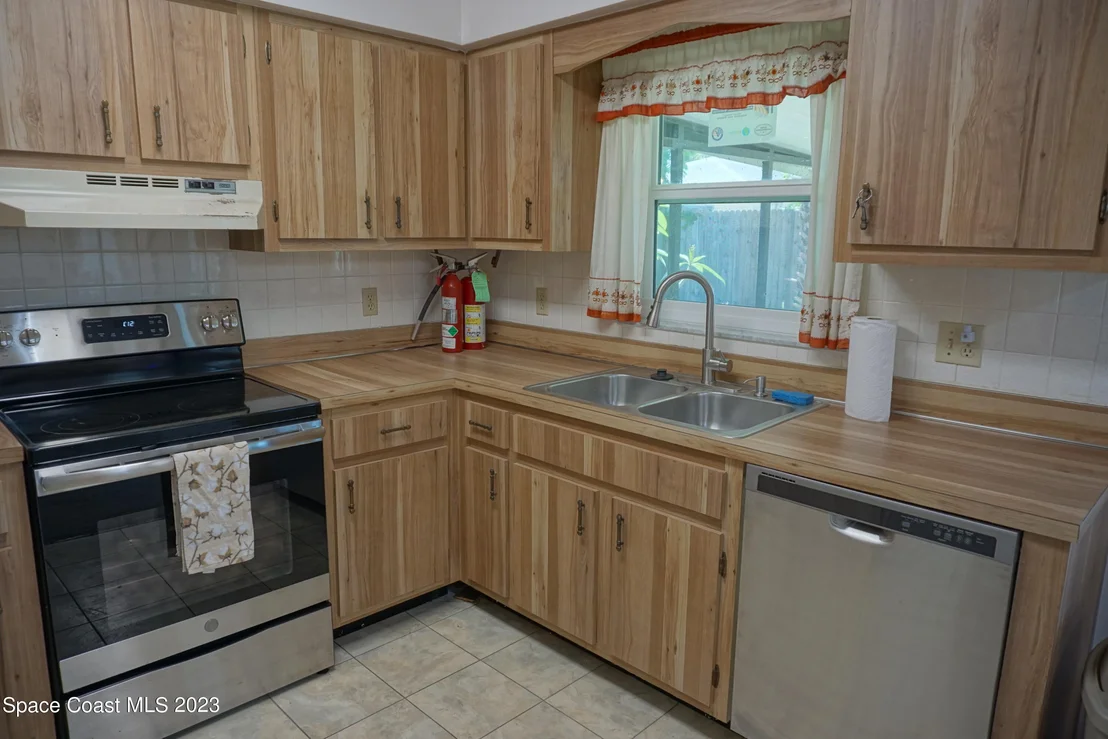 Photo of 688 Walnut Drive
