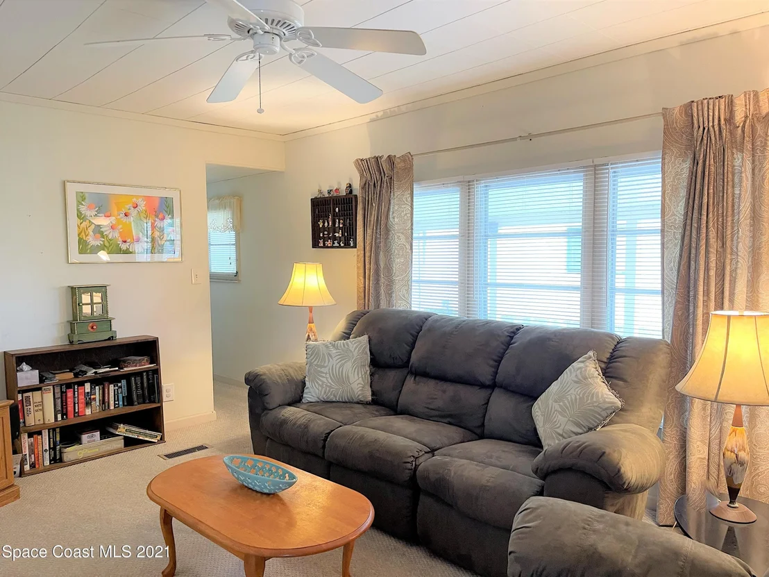 Photo of 735 Barefoot Boulevard