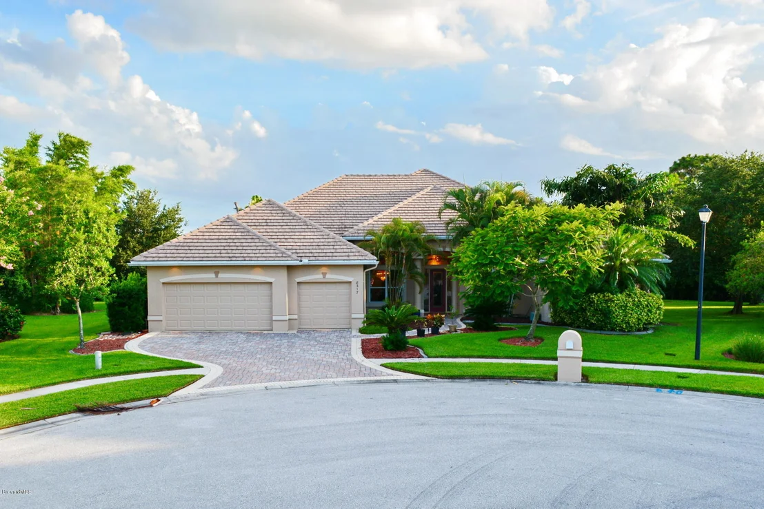 Photo of 8317 Cromwell Place