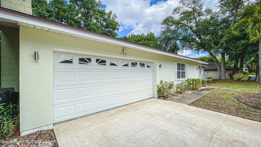 Photo of 634 Orange Court
