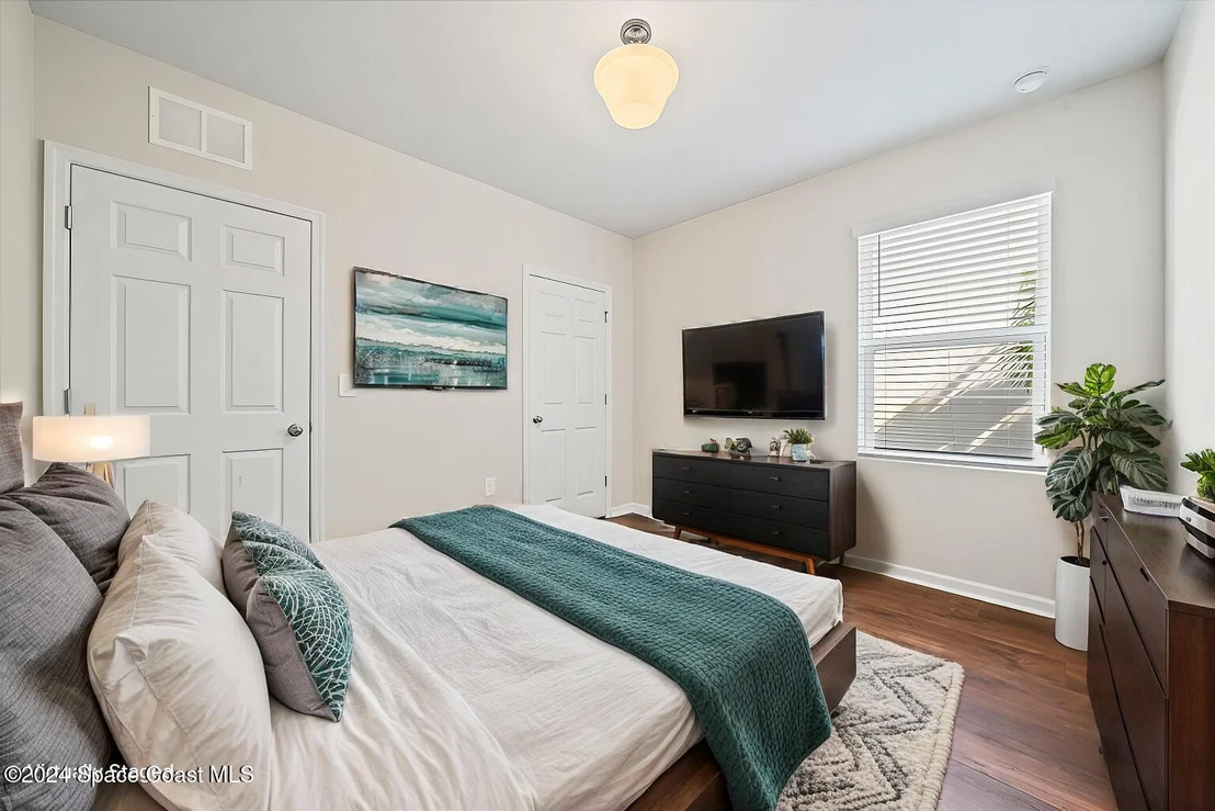 Photo of 260 Sorrento Drive
