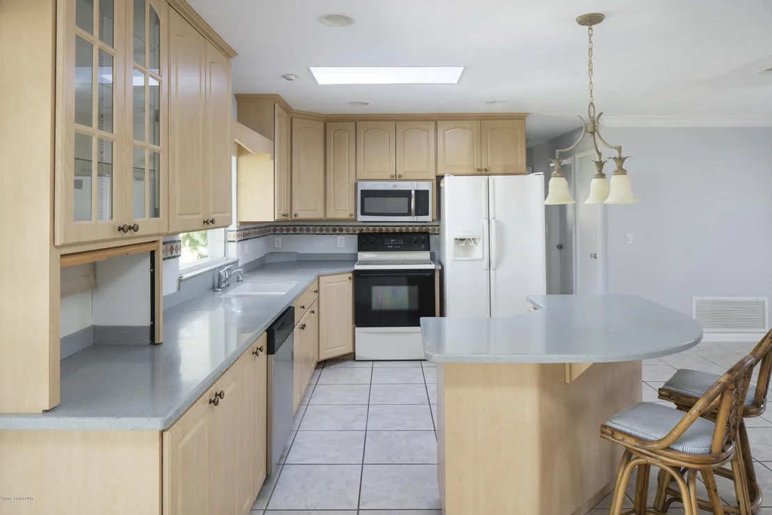 Photo of 596 Oak Ridge Drive