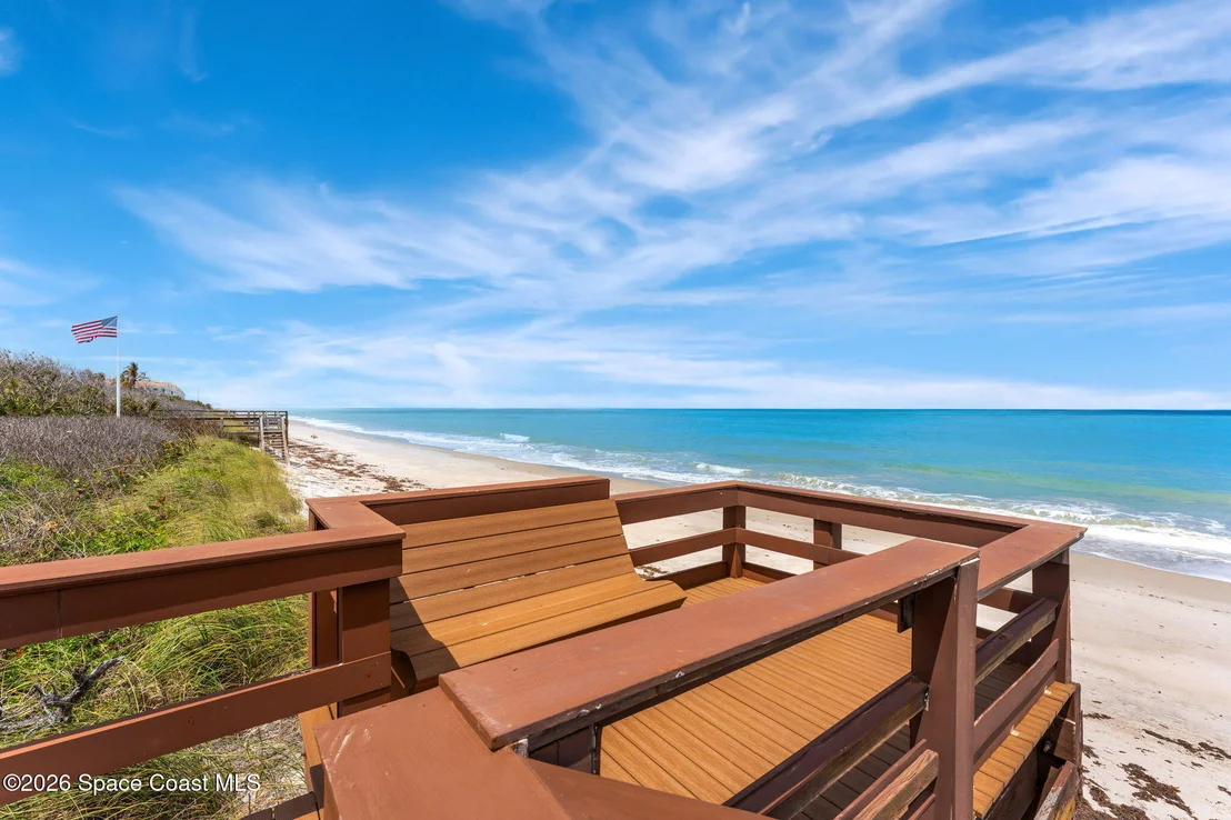 Photo of 680 Ocean Road