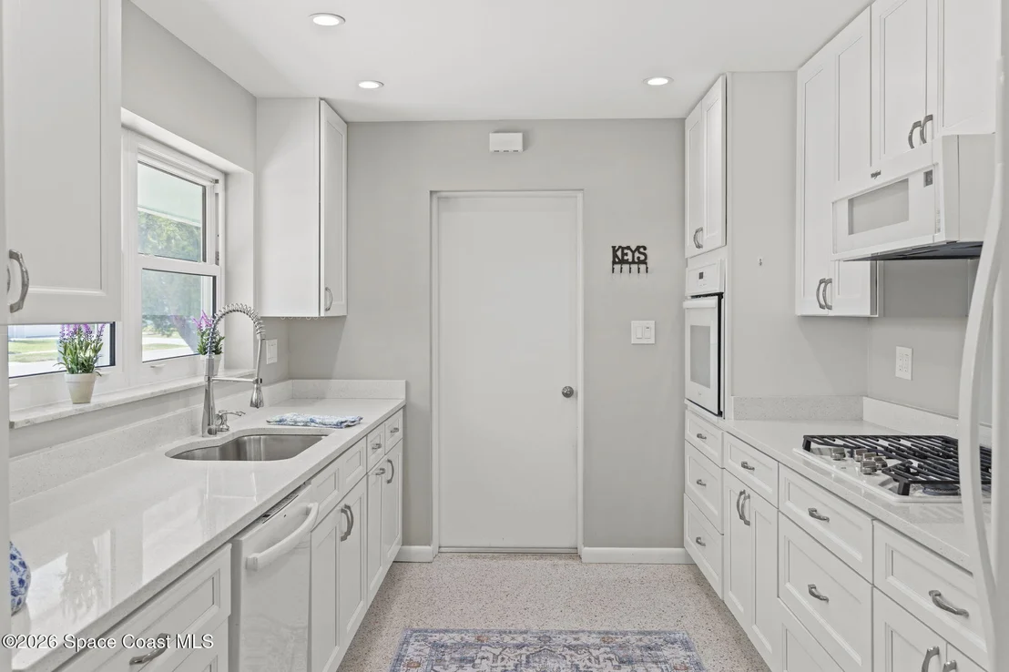 Photo of 465 Cardinal Drive