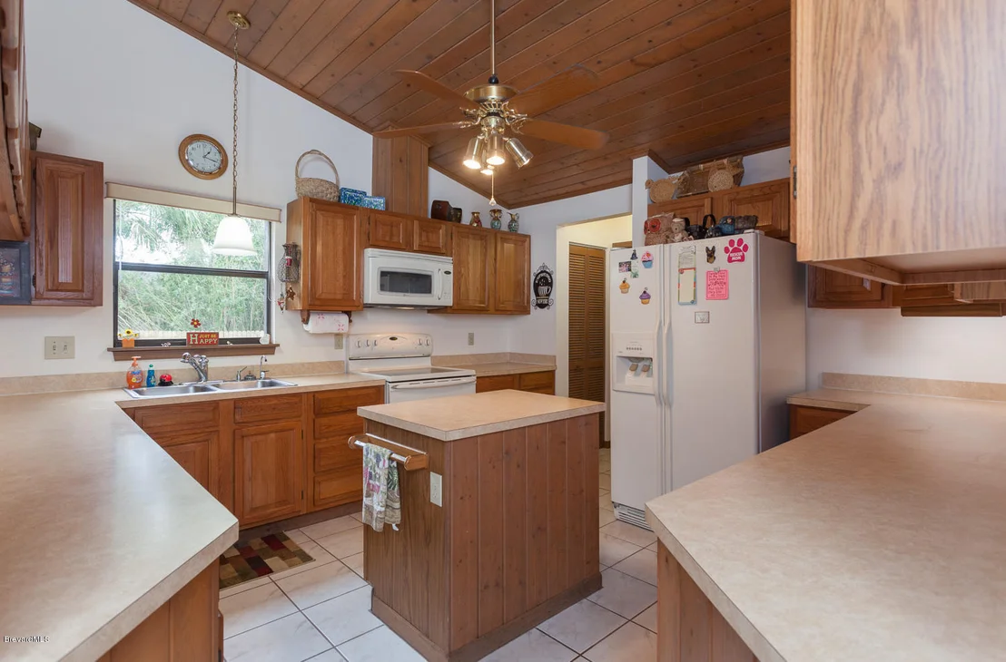 Photo of 2375 Ophelia Lane