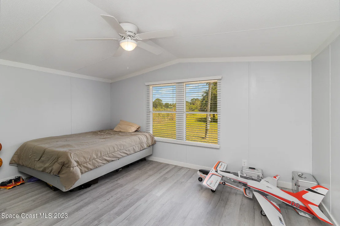 Photo of 5918 Cedar Lake Drive
