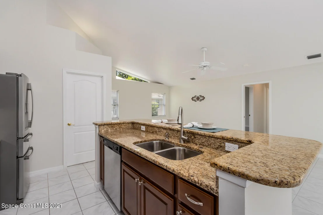 Photo of 461 Kimberly Drive